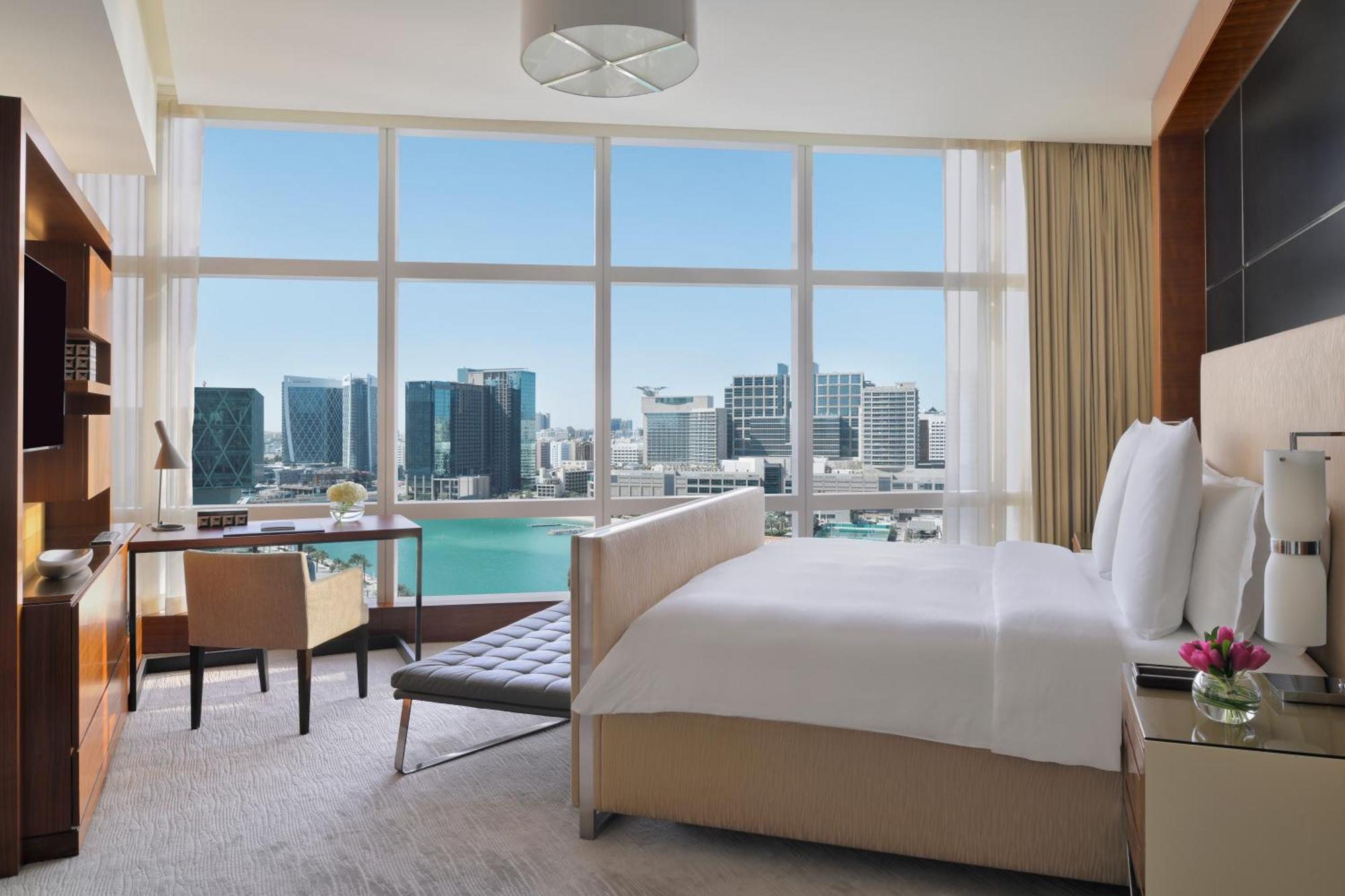 로즈우드 아부다비 호텔 외부 사진 A bedroom at the hotel