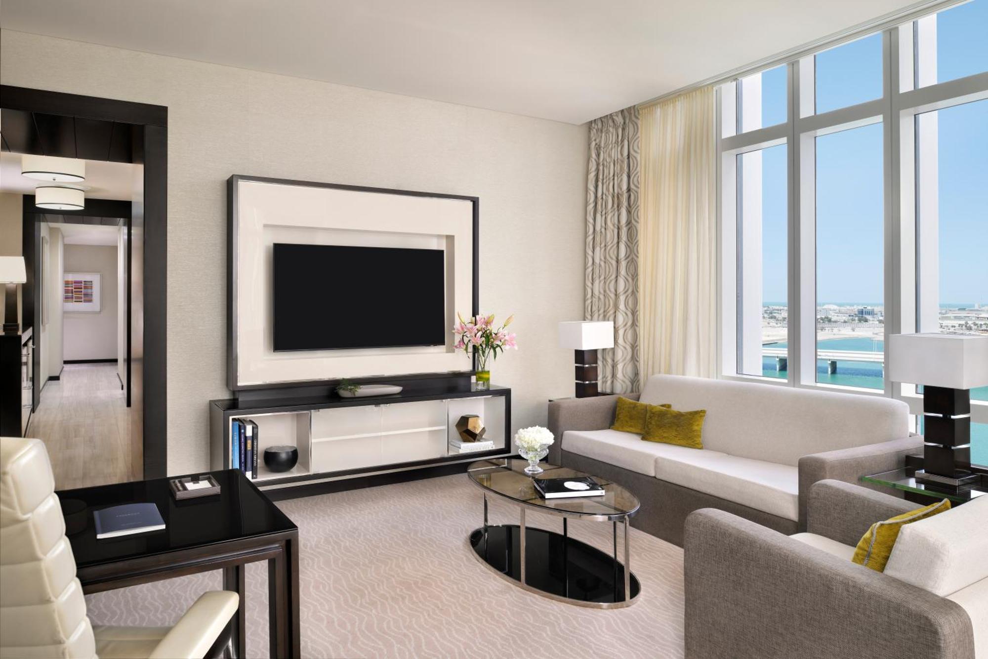 로즈우드 아부다비 호텔 외부 사진 A living room at The Ritz-Carlton, DIFC